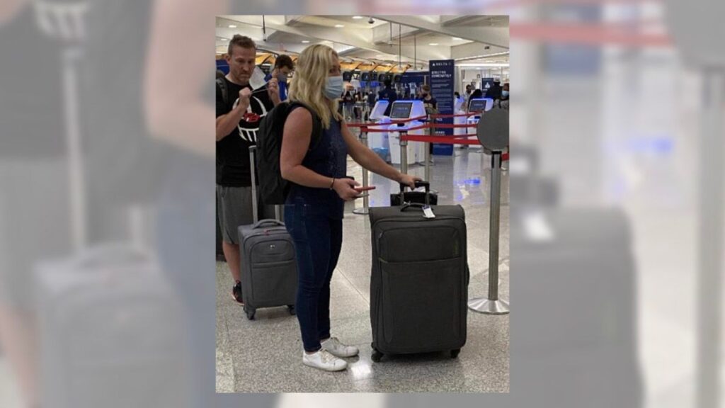 Marjorie Taylor Greene Photographed Wearing Mask in Airport?